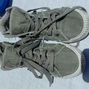 BLOWFISH malibu sneakers. Pre-owned with plenty of life.